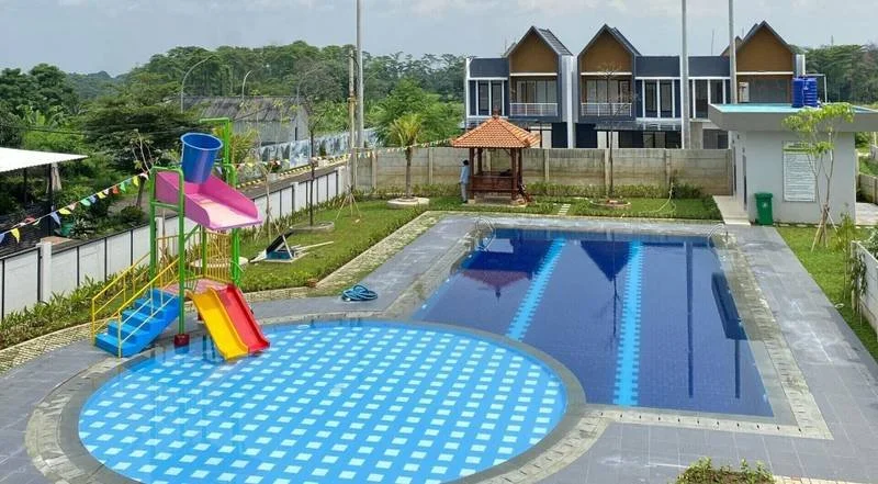 Cluster-alhambra-kolam-renang2